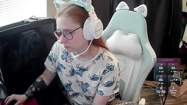 LilyFoxxx online show from 26, 6, 2026