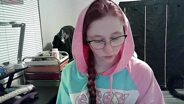 Snapshot of LilyFoxxx chatting on 25, 1, 2025 LilyFoxxx online show from 25, 1, 2025