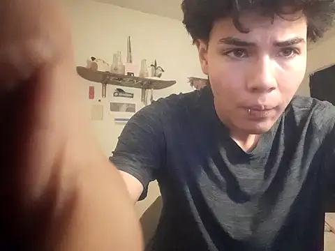 YoursexyJuan online show from 12, 12, 2024