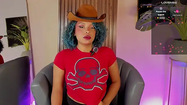 Snapshot of ened_nessa chatting on 30, 9, 2025 ened nessa online show from 30, 9, 2025