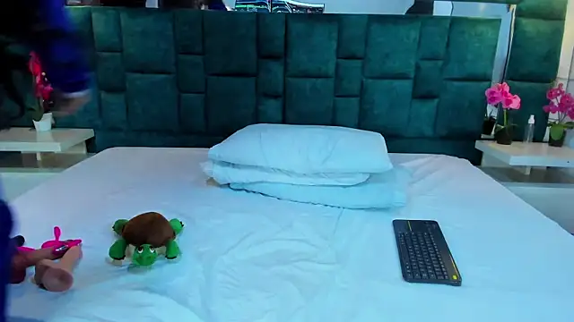 valtira nova online show from 19, 11, 2025