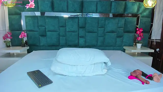 valtira nova online show from 19, 10, 2025