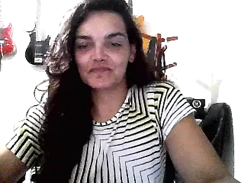 Snapshot of escritorasafada chatting on 12, 3, 2025 escritorasafada online show from 12, 3, 2025