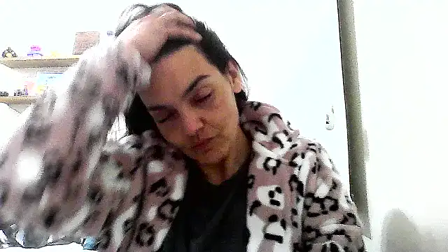 Snapshot of escritorasafada chatting on 18, 11, 2025 escritorasafada online show from 18, 11, 2025