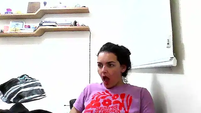 Snapshot of escritorasafada chatting on 22, 9, 2025 escritorasafada online show from 22, 9, 2025