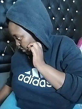 CHERRYYUMMY online show from 3, 11, 2025