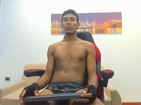 Snapshot of dominic_hot69 chatting on 17, 12, 2024 dominic hot69 online show from 17, 12, 2024