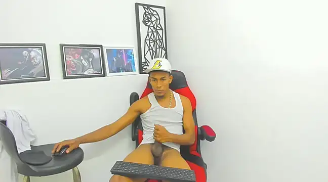 Snapshot of dominic_hot69 chatting on 2, 1, 2025 dominic hot69 online show from 2, 1, 2025