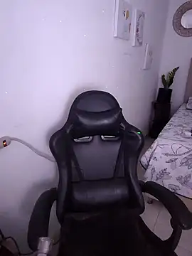 milf venus online show from 10, 4, 2026