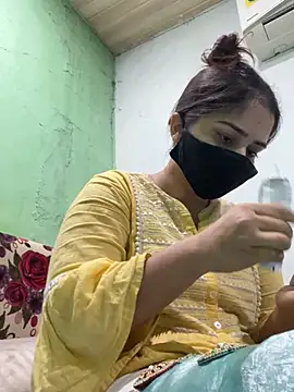 Snapshot of Black_Glow chatting on 20, 3, 2025 Black Glow online show from 20, 3, 2025