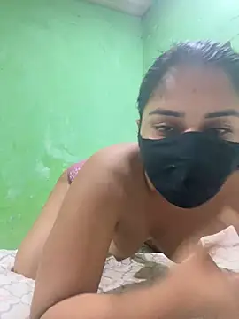 Snapshot of Black_Glow chatting on 7, 2, 2025 Black Glow online show from 7, 2, 2025