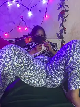 Snapshot of Black_Glow chatting on 14, 9, 2025 Black Glow online show from 14, 9, 2025