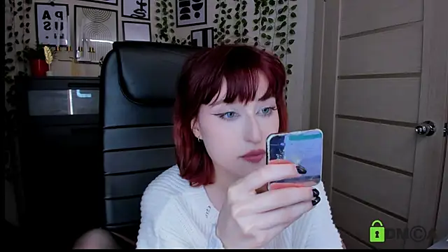 ElizaNik  online show from 11, 6, 2026