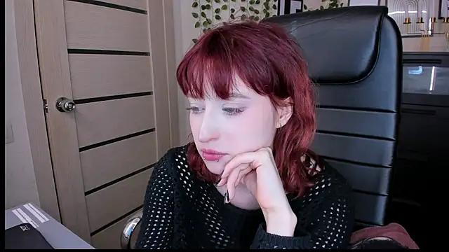ElizaNik  online show from 9, 5, 2026