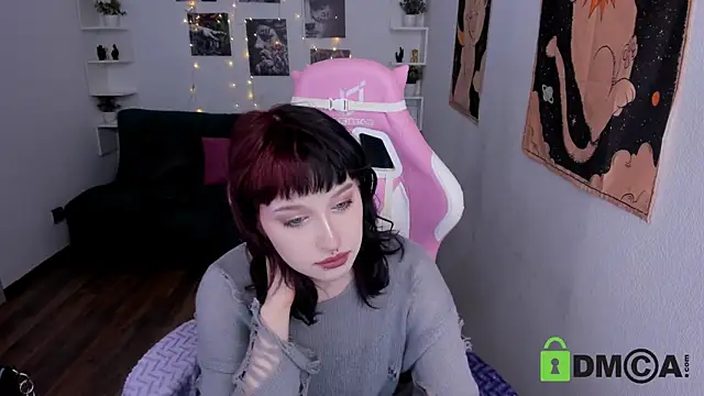 ElizaNik  online show from 8, 3, 2025