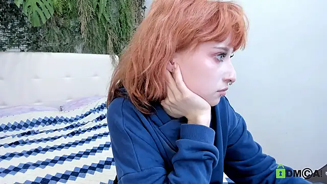 ElizaNik  online show from 4, 10, 2025