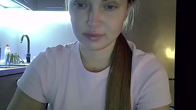 Snapshot of Lucky_Anna chatting on 11, 3, 2026 Lucky Anna online show from 11, 3, 2026