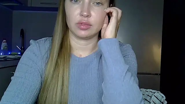 Snapshot of Lucky_Anna chatting on 10, 4, 2026 Lucky Anna online show from 10, 4, 2026