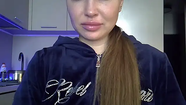 Snapshot of Lucky_Anna chatting on 26, 4, 2026 Lucky Anna online show from 26, 4, 2026