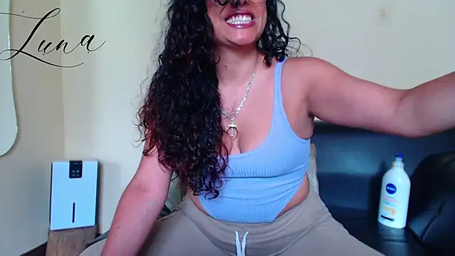 Lunavega1 online show from 7, 4, 2026