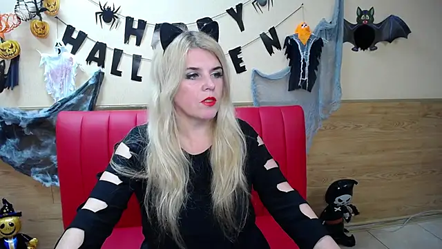 Julya Barbi online show from 31, 10, 2025