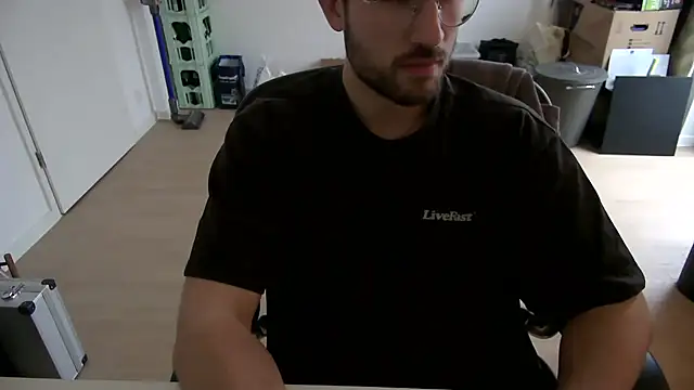 taallguyy 196 online show from 19, 11, 2025