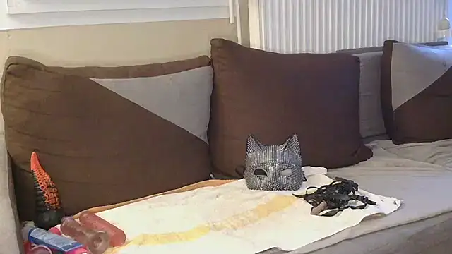 liloucamchaudee online show from 28, 11, 2025