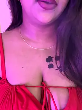 Snapshot of wildestcouplee chatting on 12, 9, 2025 wildestcouplee online show from 12, 9, 2025