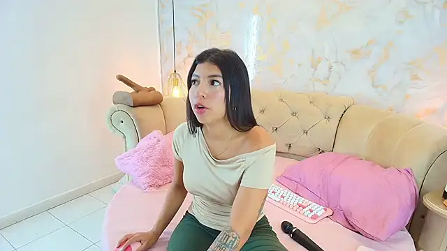 khloeblake online show from 18, 11, 2025