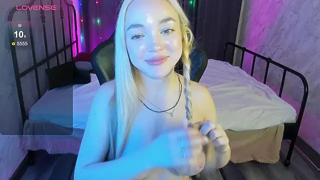 Christy Little online show from 27, 2, 2025