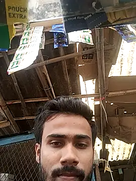 Skinny Bigass 23 online show from 27, 9, 2025