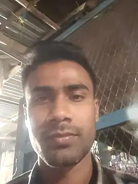 Skinny Bigass 23 online show from 18, 2, 2026