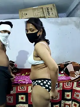 hot wife 35 online show from 5, 10, 2025