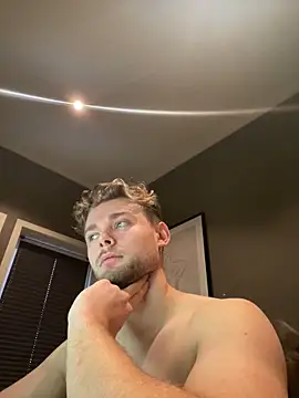 Sexyyoungtoyboy online show from 4, 12, 2024