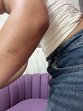 Aaliyah Salma online show from 27, 5, 2026