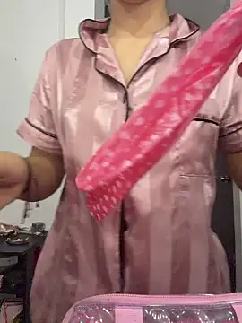 Aaliyah Salma online show from 13, 7, 2026