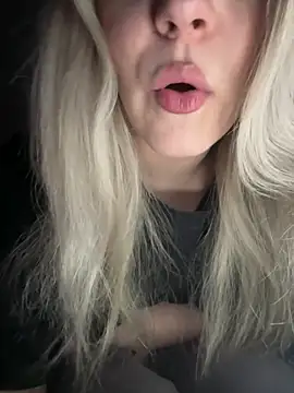 SUSELLAM1 online show from 14, 4, 2026