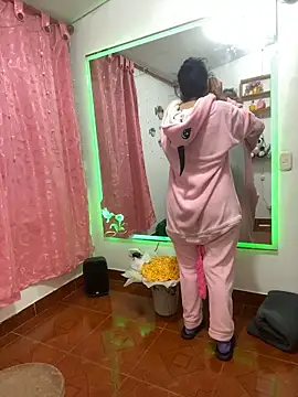 Snapshot of Goddess-Love- chatting on 12, 2, 2026 Goddess-Love- online show from 12, 2, 2026