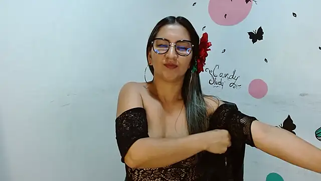 Snapshot of Benett_Lea chatting on 14, 12, 2024 Benett Lea online show from 14, 12, 2024