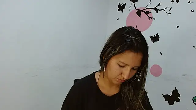 Snapshot of Benett_Lea chatting on 16, 12, 2024 Benett Lea online show from 16, 12, 2024