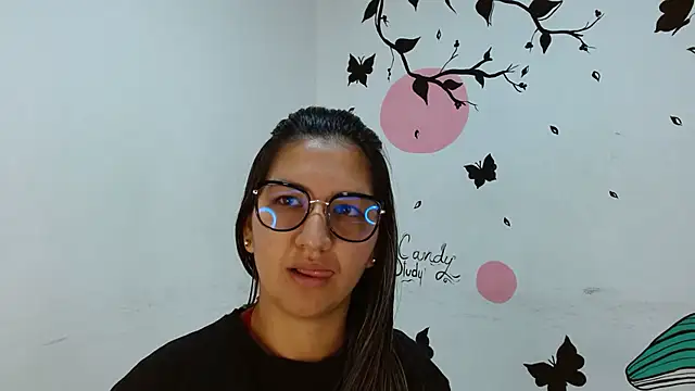 Snapshot of Benett_Lea chatting on 11, 12, 2024 Benett Lea online show from 11, 12, 2024