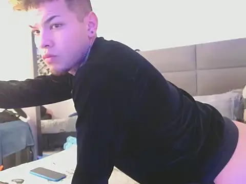 MarceloMilk online show from 4, 10, 2025