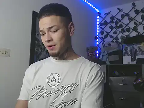 MarceloMilk online show from 8, 11, 2025