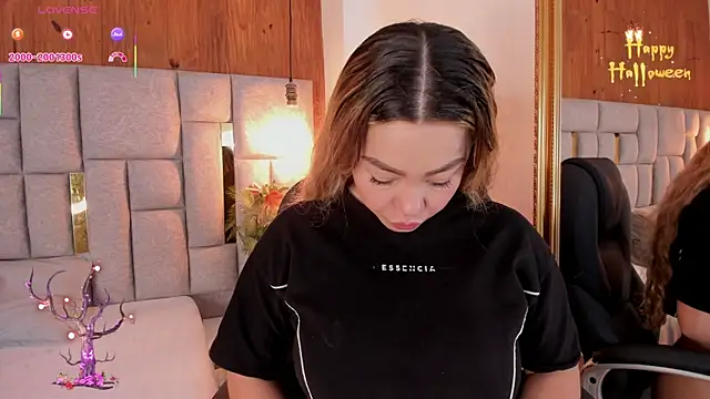 Saori newman online show from 25, 10, 2025