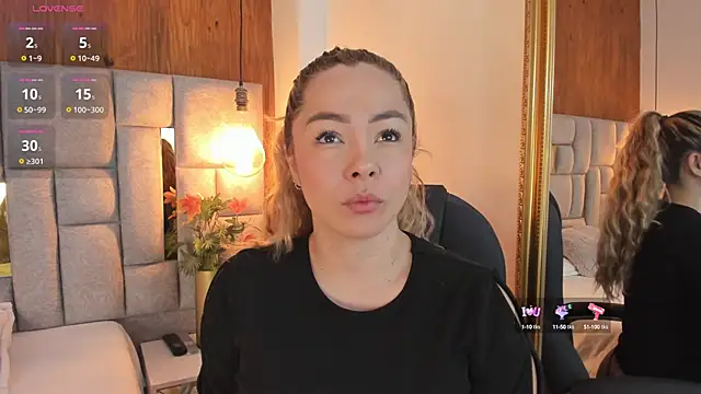 Saori newman online show from 3, 10, 2025