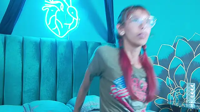 Lunamistyc online show from 12, 1, 2026