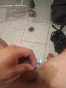 RobbyThrobb online show from 1, 12, 2025