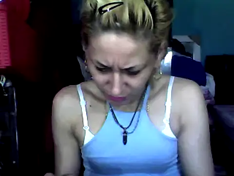 ariana crazzy online show from 8, 10, 2025