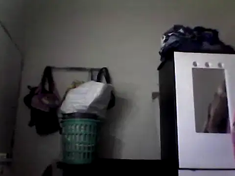 ariana crazzy online show from 5, 3, 2025