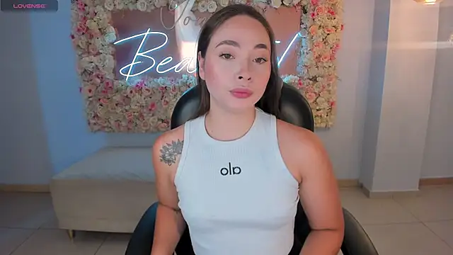 AlinaKravitz online show from 14, 4, 2026